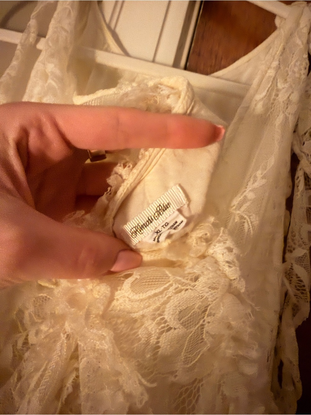 Kimchi Blue Ivory Lace Asymmetrical Tiered Dress - Picture 4 of 4